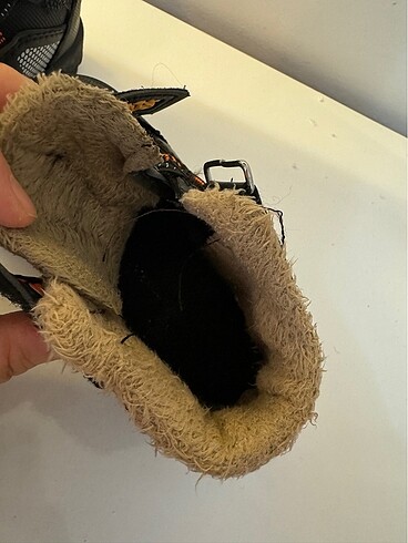 Erkek çocuk bot - Görsel 6