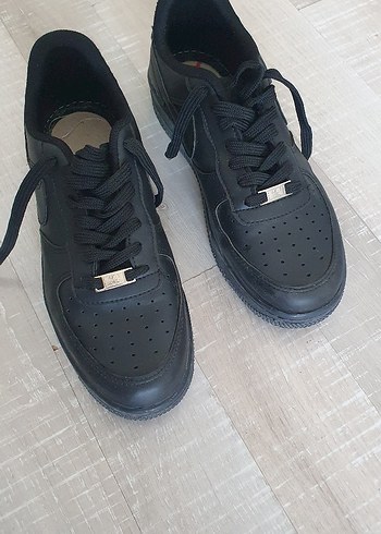 Bir kaç kez kullanıldı iyi durumda