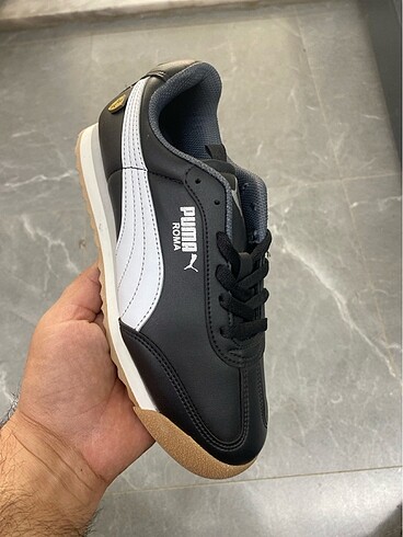 Çok rahat ve şık yazlık spor ayakkabı