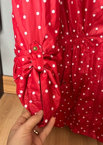 Kız Çocuk Puantiyeli Kırmızı Yağmurluk - Görsel 3