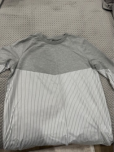 Modest sweatshirt