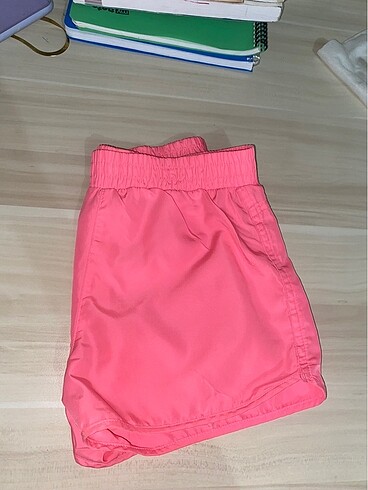 H&M H&M pembe şort