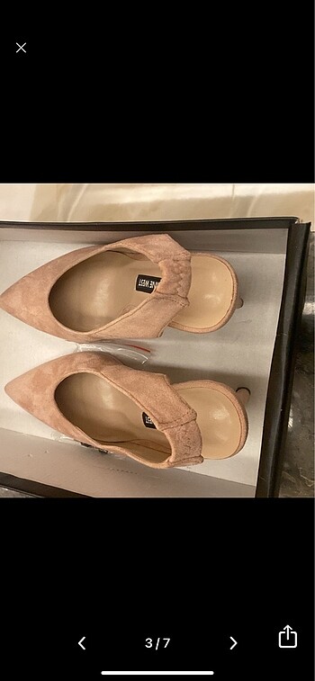 Nine West Nine West