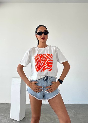 Diğer Beyaz Oversize Zebra Desenli Kadın Tişört