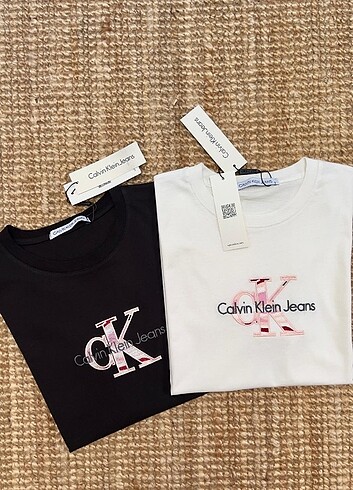 Calvin Klein C.K BEYAZ T-SHİRT