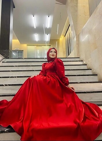 36 Beden Kırmızı Tesettür Abiye