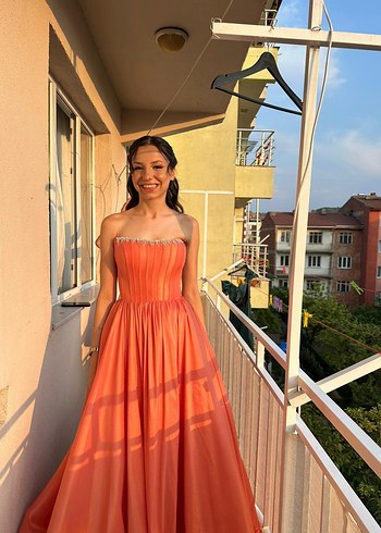 Abiye Işıltılı Straplez Turuncu Midi Abiye