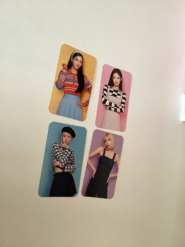 Diğer Blackpink fotokart pc değildir