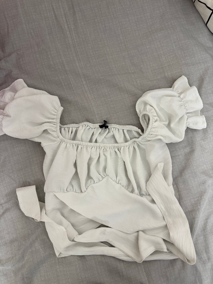 Kısa Beyaz Keten Volanlı Straplez Bluz - Görsel 2