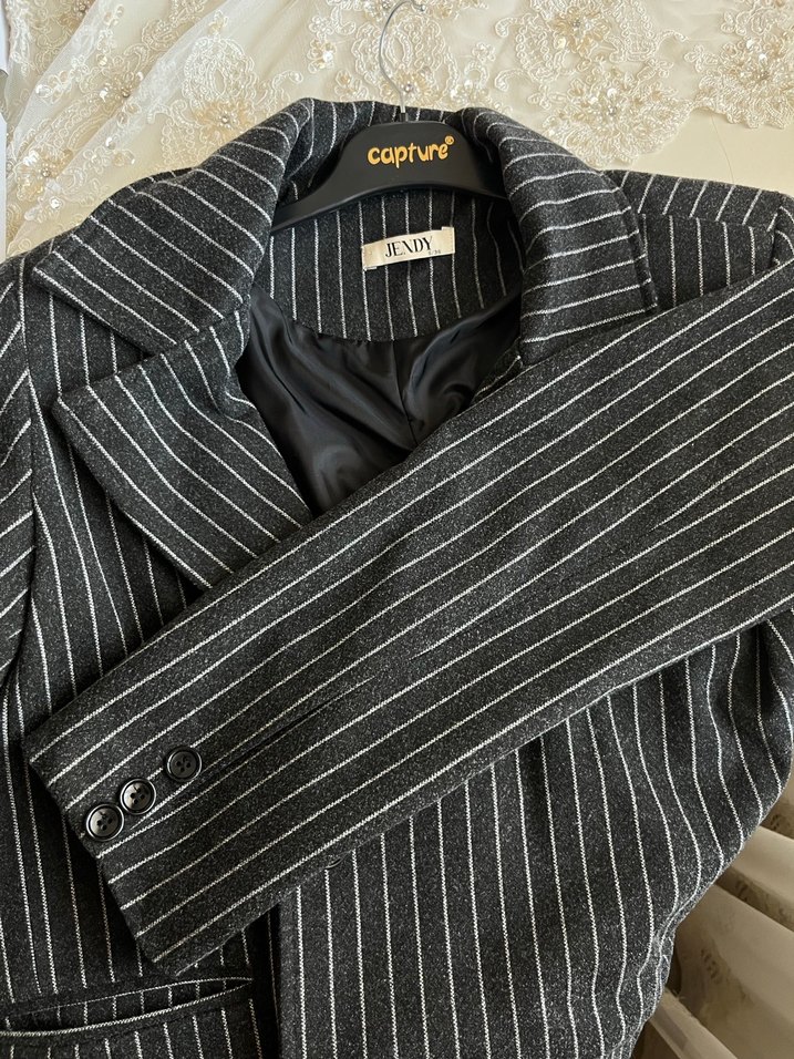 Düğmeli Siyah Çizgili Kadın Blazer Ceket - Görsel 5