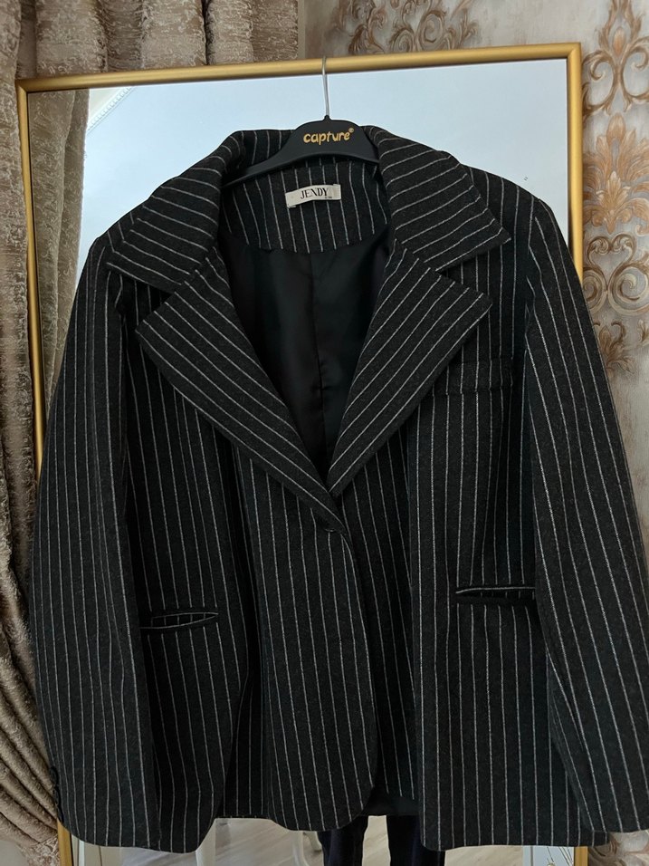 Düğmeli Siyah Çizgili Kadın Blazer Ceket - Görsel 2