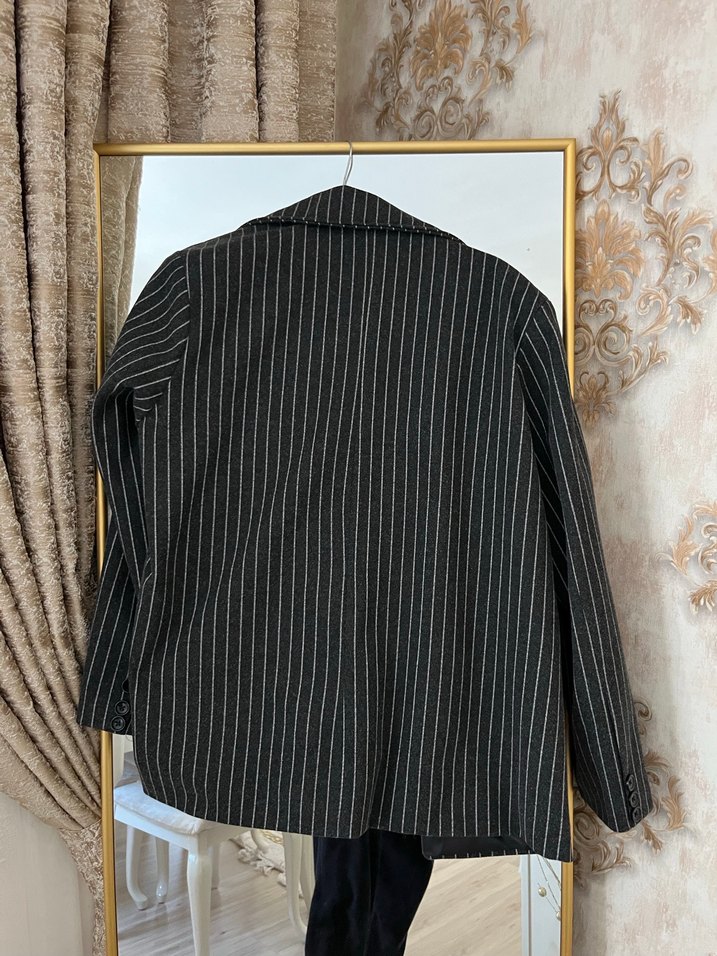 Düğmeli Siyah Çizgili Kadın Blazer Ceket - Görsel 3