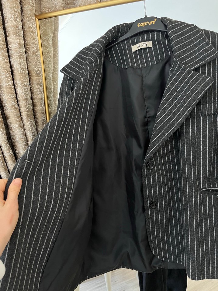 Düğmeli Siyah Çizgili Kadın Blazer Ceket - Görsel 4