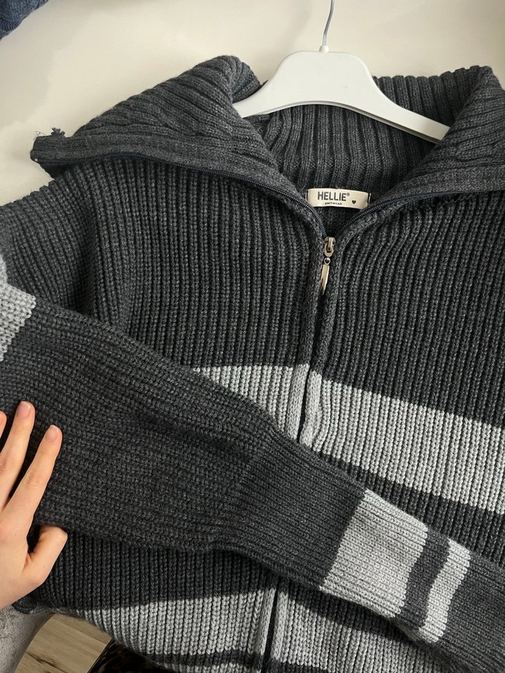 Çizgili kazak - Görsel 5