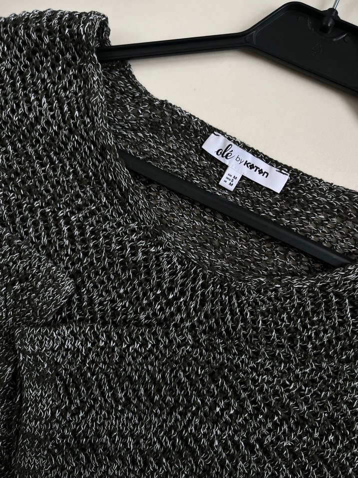 Gri V Yaka Örgü Kadın Mini Kazak - Görsel 5