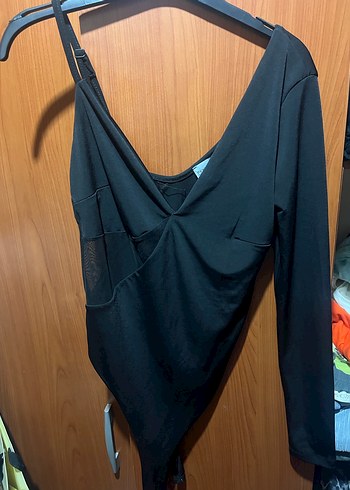 Zara siyah tek kol bluz