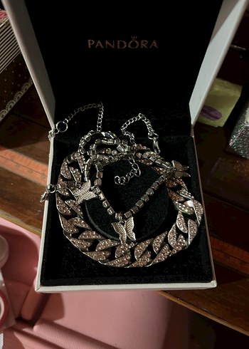 Siyah Parlak Zincir Detaylı Kadın Vücut Zinciri - Görsel 2