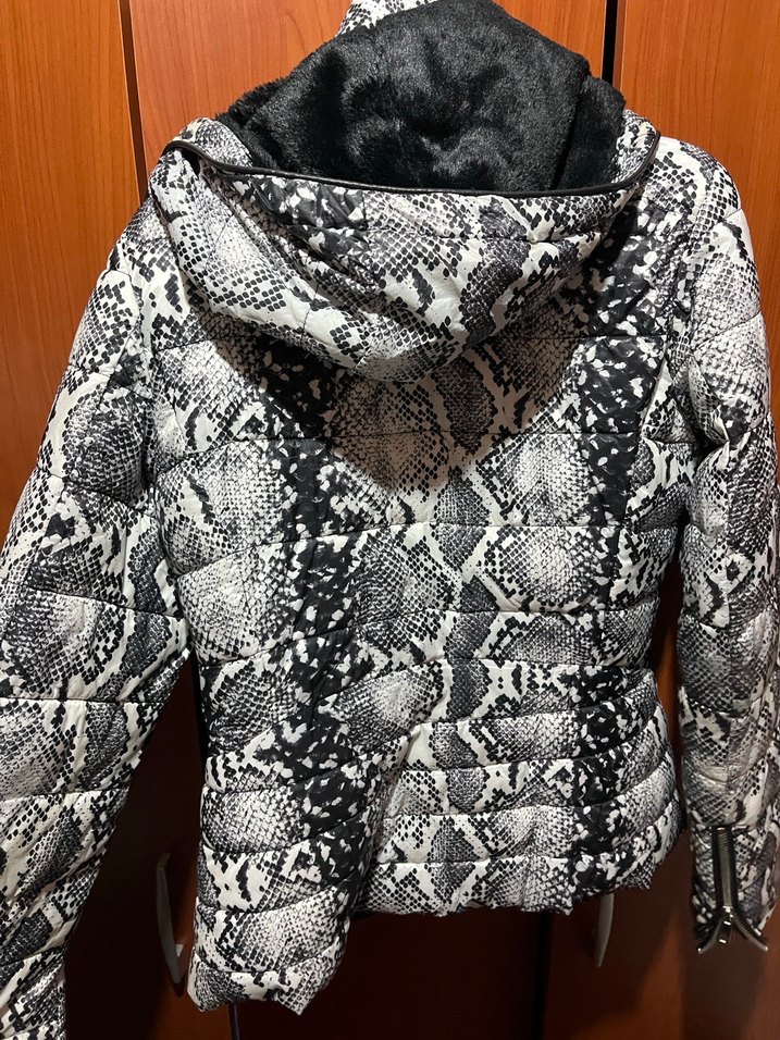 Yılan Desenli Suni Kürklü Kadın Kışlık Mont - Görsel 5