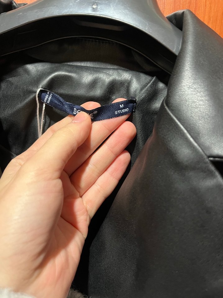 Düğmeli Siyah Deri Kadın Ceket - Görsel 4