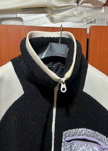 Yüksek Yakalı Siyah Mini Fermuarlı Ceket - Görsel 3