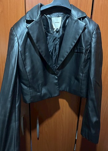 Kadın Siyah Deri Mini Ceket - Görsel 3