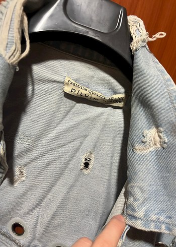 Gri Nakışlı Düğmeli Kadın Denim Ceket - Görsel 3