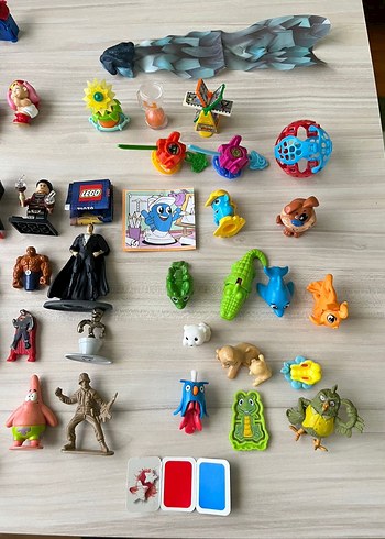 Beden Renk Ferrero Kinder toto oyuncak figürleri