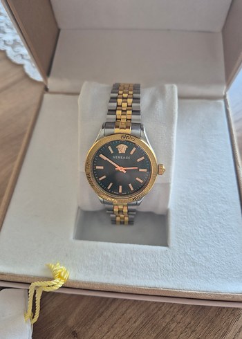 Beden Versace Kadın Klasik Altın Saat