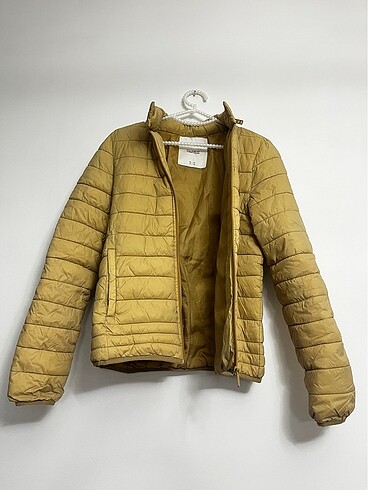 Pull& Bear markasıdır S bedene uygundur