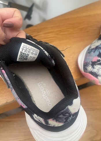 36 Beden Adidas Kadın Spor Ayakkabı