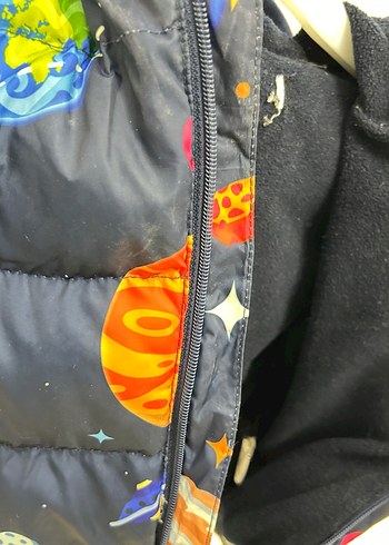 Renkli Desenli Erkek Çocuk Mont - Görsel 3