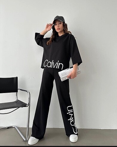 CALVİN KLEIN BAYAN TAKIM