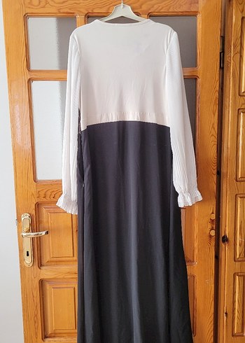 Abiye İnci Detaylı Uzun Kollu Uzun Elbise