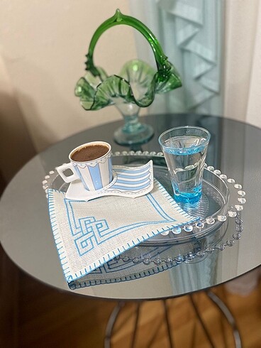 Kahve yanı sunum peçetesi