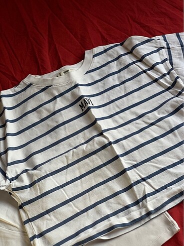Mavi tshirt