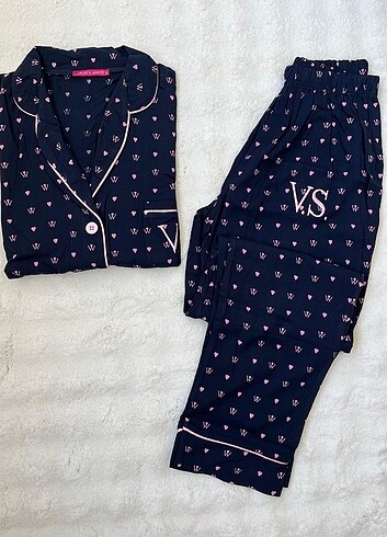 Tüm Bedenleri Mevcuttur V.S Kısa Kollu Pijama Takımı 500 tl Yer