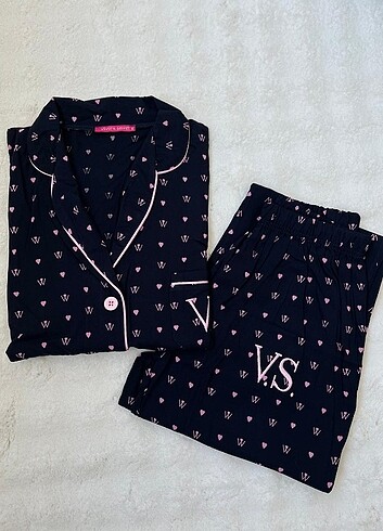 Victoria s Secret Tüm Bedenleri Mevcuttur V.S Kısa Kollu Pijama Takımı 500 tl Yer