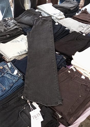 Kadın Gri Denim Kemerli Regular Fit Jean