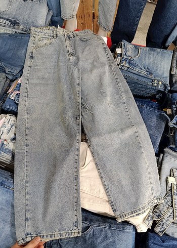 Gri Bol Kesim Kadın Denim Pantolon arkadan kemerli begi