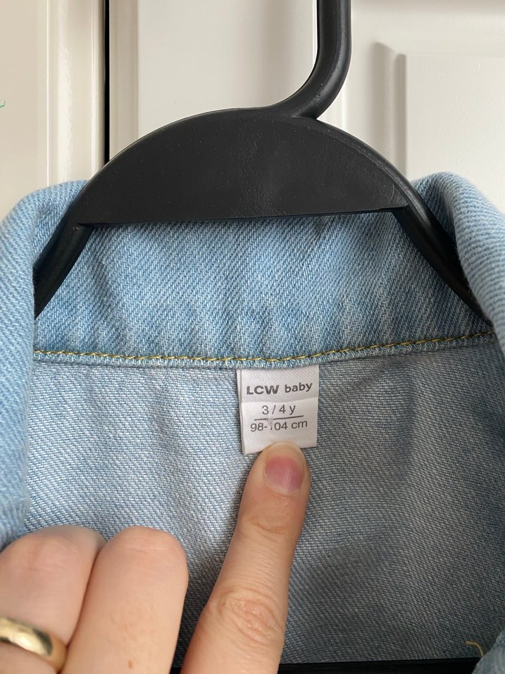 Nakışlı Mavi Kız Çocuk Kot Ceket - Görsel 3