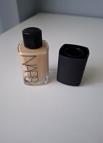 Nars sheer glow