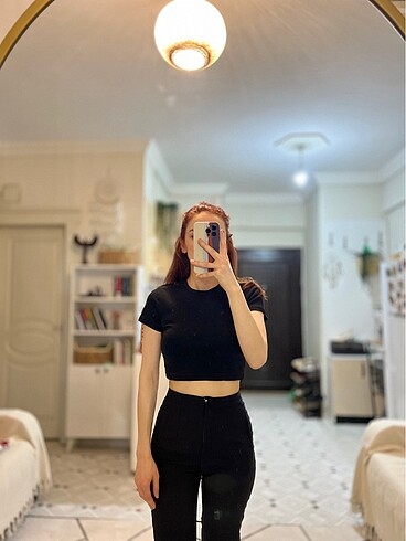 Siyah crop