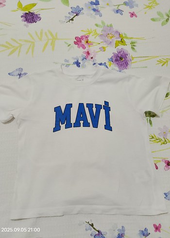 6 Yaş Beden mavi marka tişort 2 adet