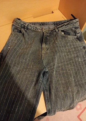 Düğmeli Rahat Kesim Kadın Kot Pantolon