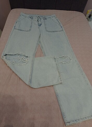 Diğer Yırtık Detaylı Oversize Pantolon