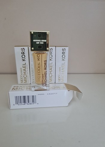 Beden Michael Kors Sexy Amber Kadın Parfümü 35ml