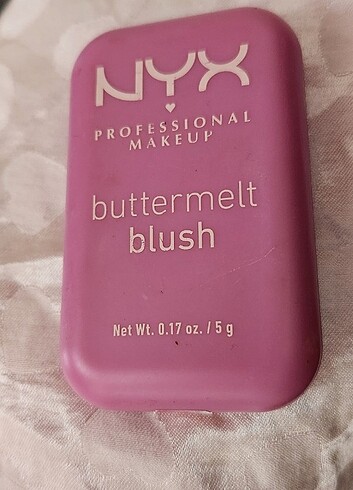 Nyx allık 
