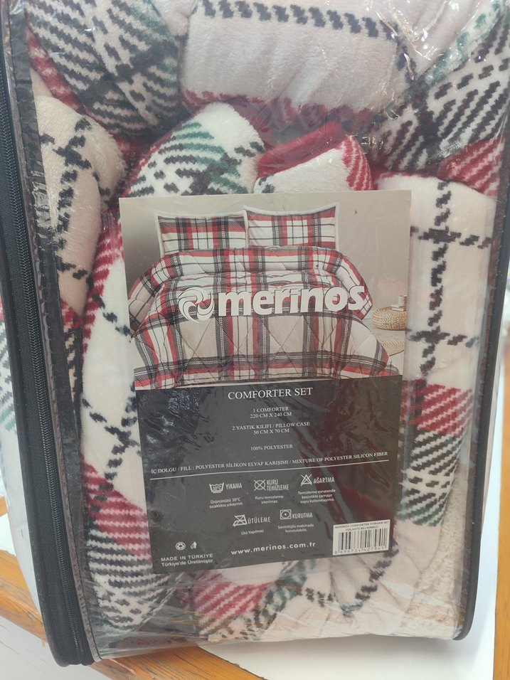 Bordo Gri Ekose Desenli peluş yorgan - Görsel 2