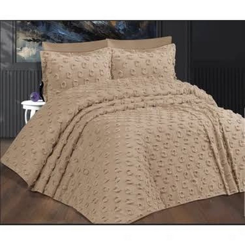 Nakışlı Beyaz Yatak Örtüsü - Görsel 5