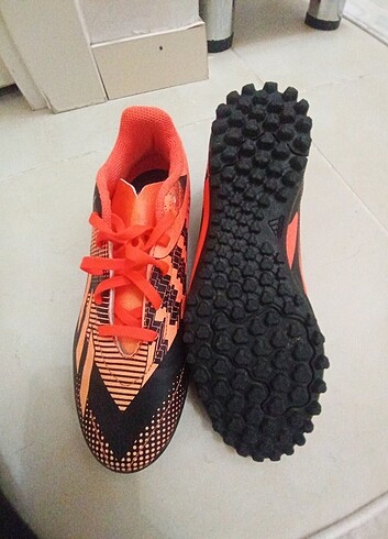 Adidas krampon
